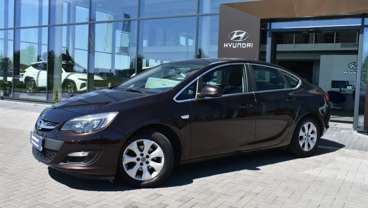 Opel Astra cena 33900 przebieg: 203455, rok produkcji 2016 z Podkowa Leśna małe 67